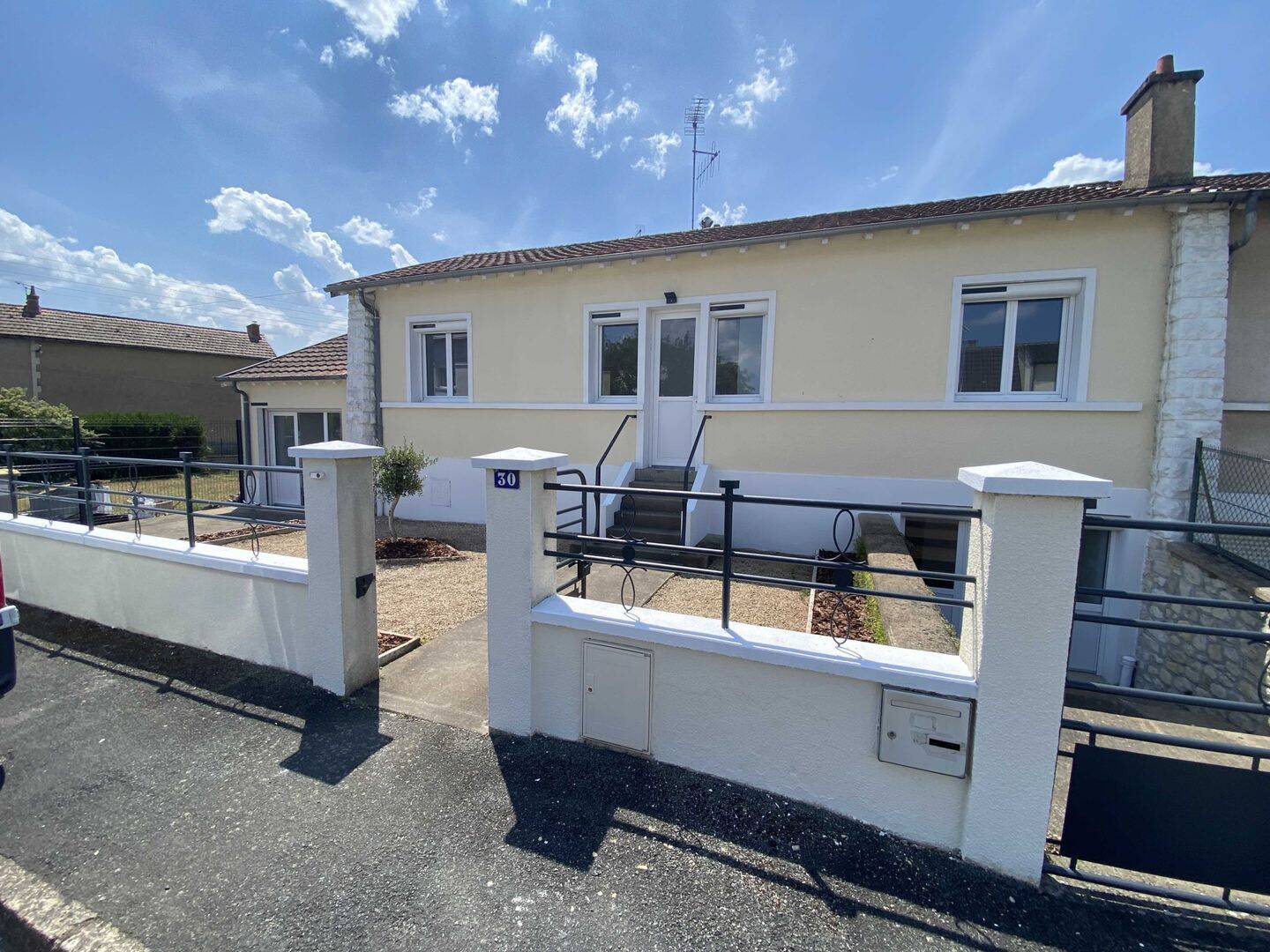 Maison 5 pièces 74 m² · à Poitiers · 74 m² · 1 000 €/mois