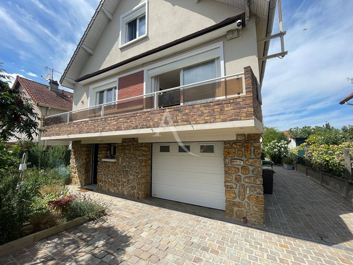 Maison 5 pièces 90 m² · à Athis-Mons · 90 m² · 1 300 €