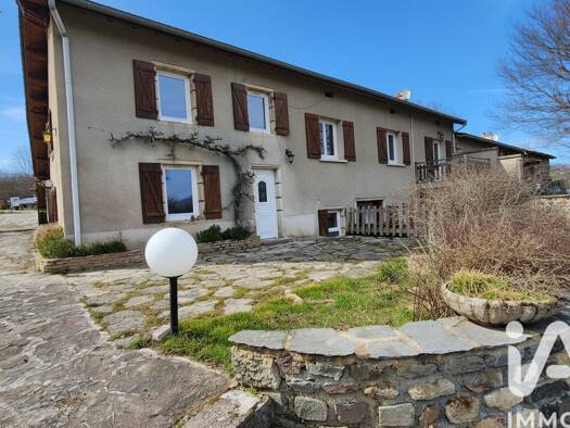 Maison à vendre 189 000 € 7 pièces 4 chambres 167 m² 1 400 m² de terrain Vorey 43800