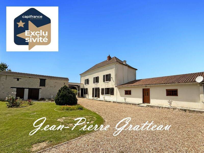 Maison 5 pièces 182 m² · à Sérigny · 182 m² · 230 000 €