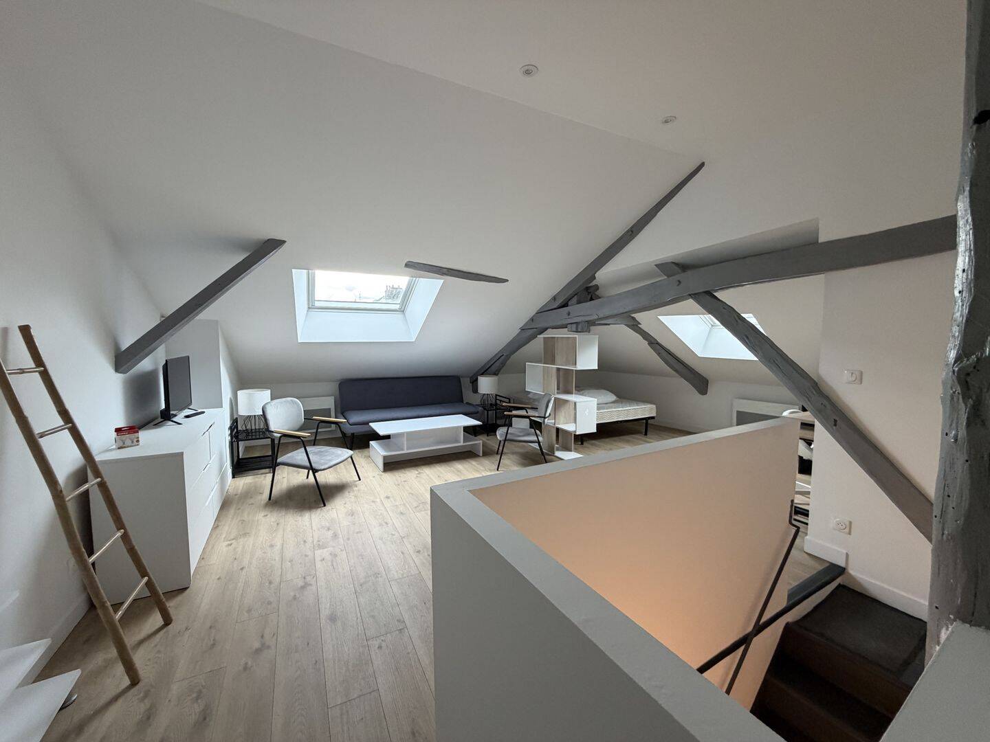 Appartement 1 pièce 57 m² · à Sens · 57 m² · 600 €