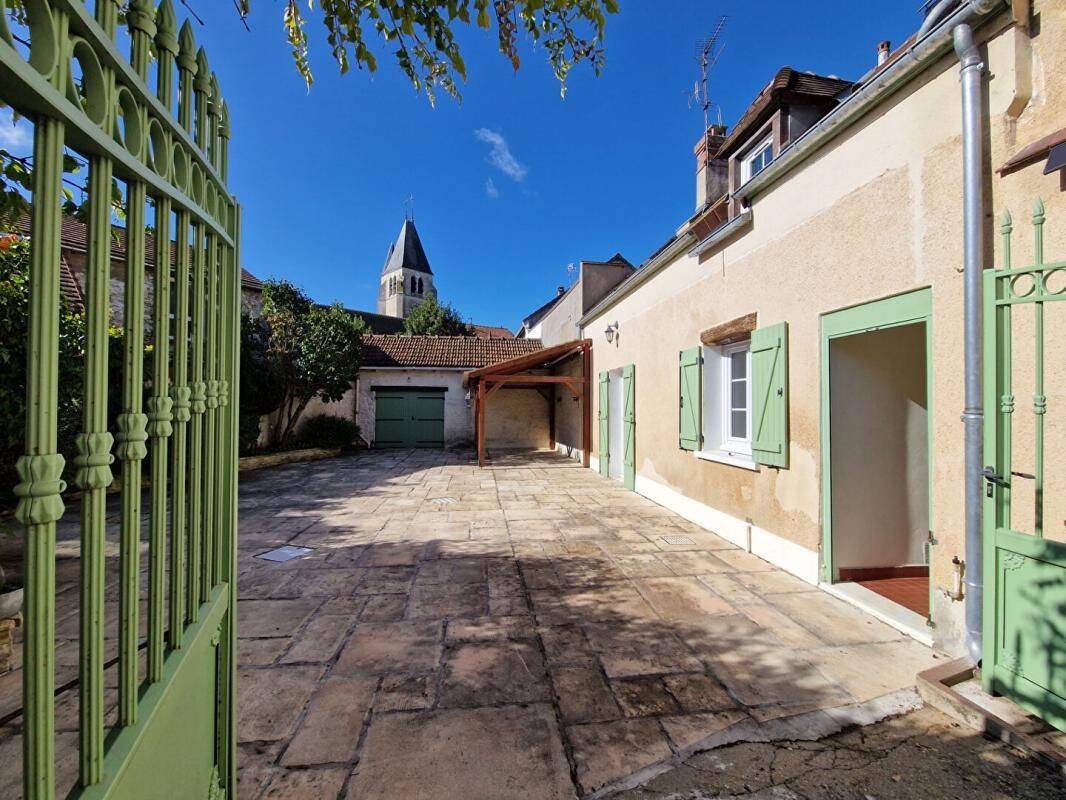 Maison 6 pièces 169 m² · à Denonville · 169 m² · 229 000 €