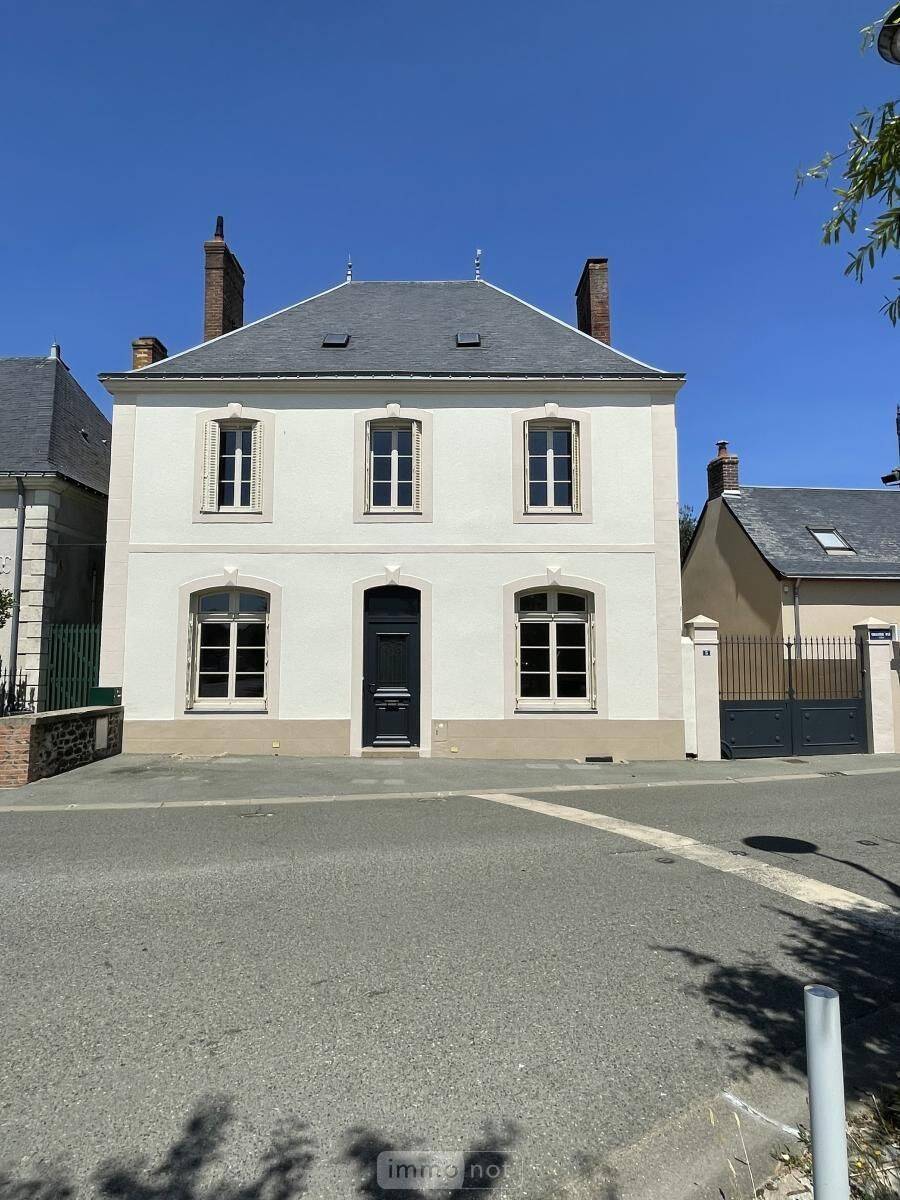 Maison 8 pièces 162 m² · à Neuville-sur-Sarthe · 161,5 m² · 416 000 €