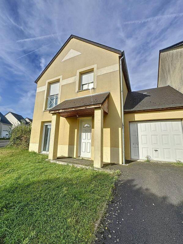Maison 4 pièces 82 m² · à Bléré · 82,1 m² · 950 €