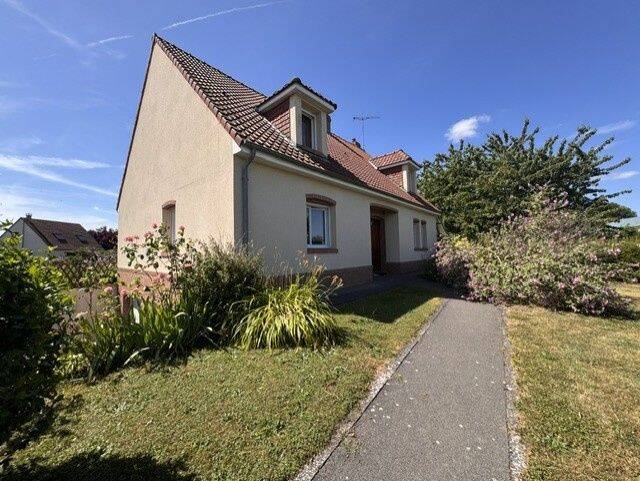 Maison 5 pièces 142 m² · à Rumigny · 142 m² · 355 000 €