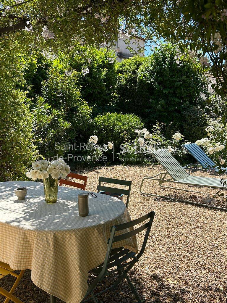 Maison 6 pièces 153 m² · à Saint-Rémy-de-Provence · 153 m² · 845 000 €