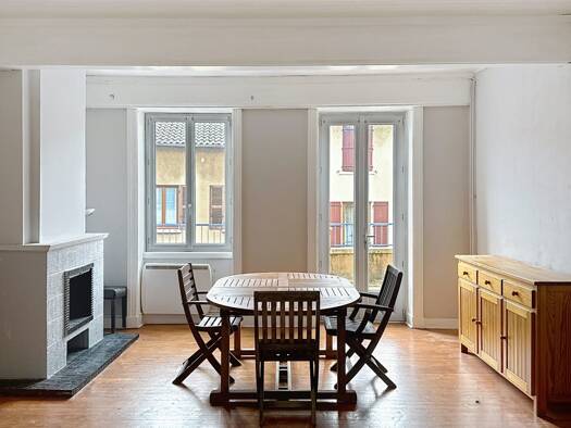 Immeuble à vendre 313 000 € 161 m² Sain-Bel 69210