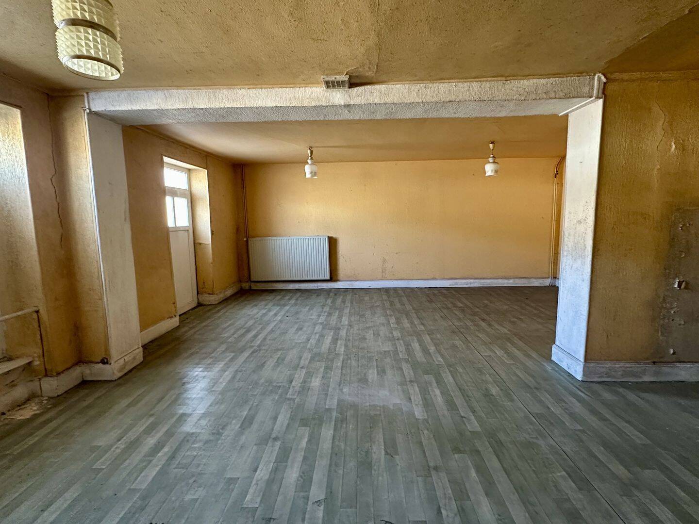 Maison 11 pièces 171 m² · à Longuyon · 171 m² · 66 000 €