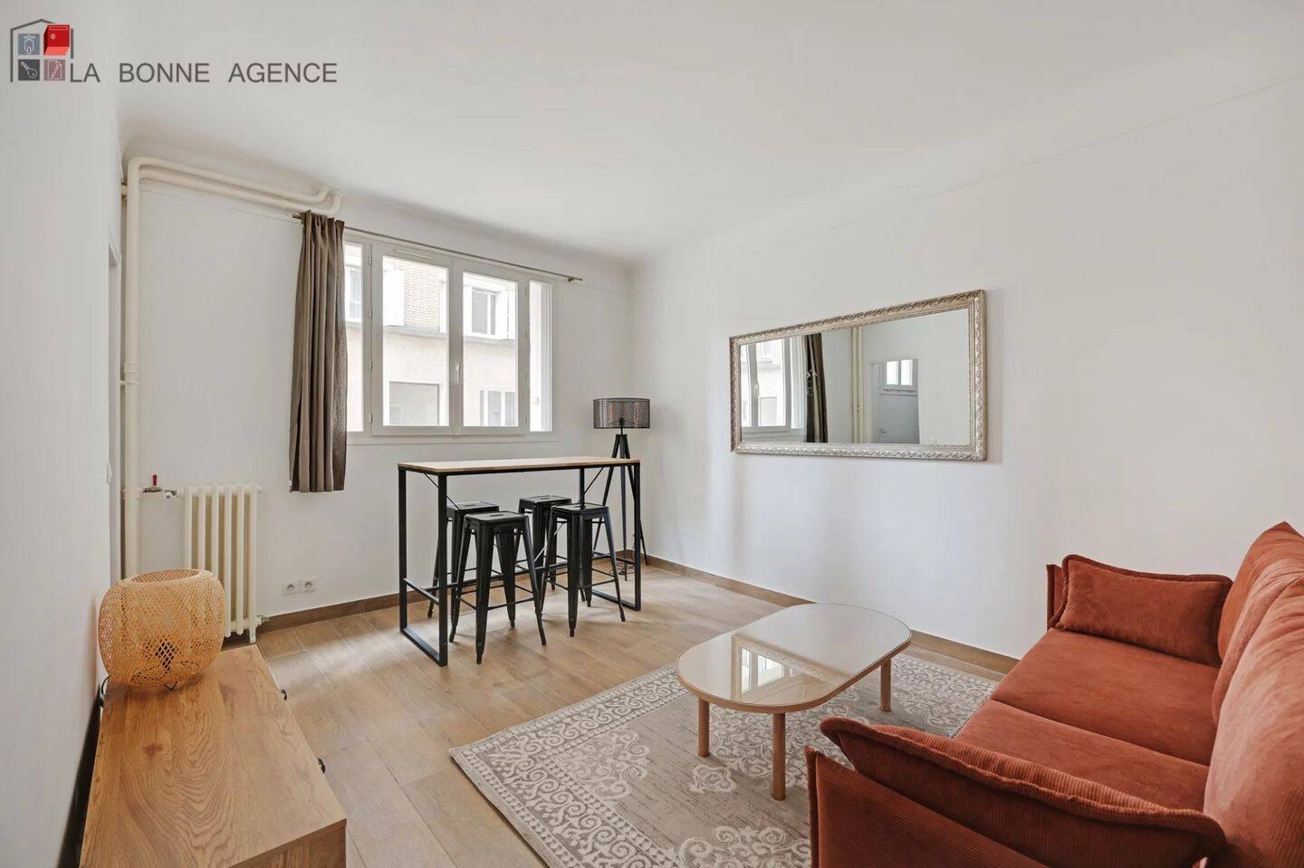 Appartement 2 pièces 38 m² · à Paris 7ème Arrondissement · 38,1 m² · 1 640 €