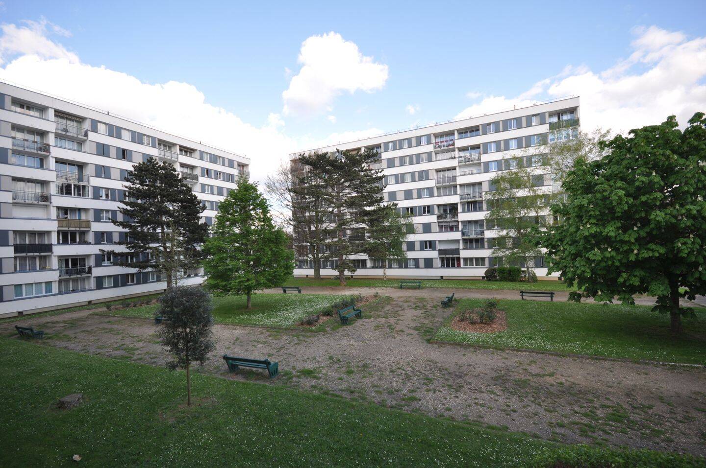 Appartement 3 pièces 64 m² · à Les Clayes-sous-Bois · 64,3 m² · 960 €
