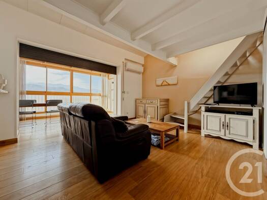 Appartement à vendre 378 500 € 4 pièces 2 chambres 56,3 m² 2ème étage Saint-Florent 20217