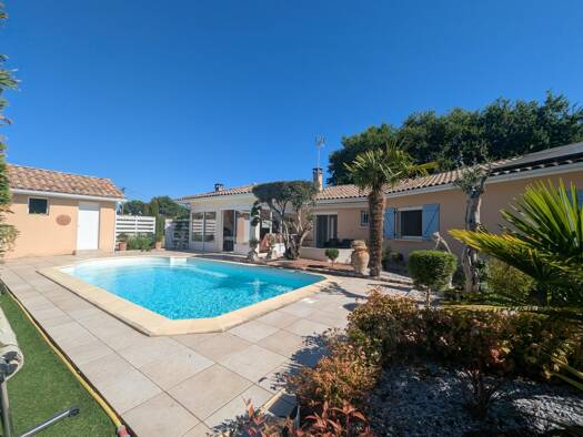 Maison de plain-pied à vendre 295 000 € 6 pièces 4 chambres 135 m² 1 509 m² de terrain Sarbazan 40120