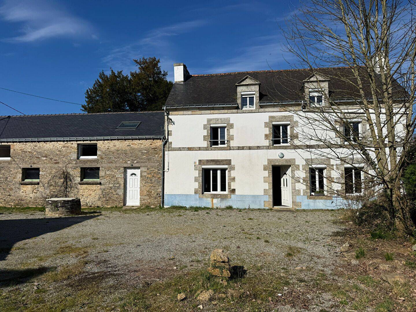 Maison 4 pièces 165 m² · à La Chapelle-Neuve · 165 m² · 265 800 €
