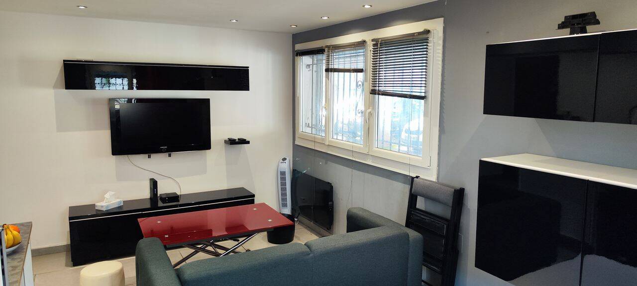 Appartement 1 pièce 26 m² · à Nîmes · 26 m² · 570 €/mois