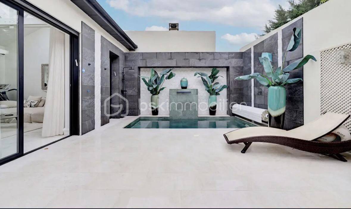 Maison 8 pièces 460 m² · à Le Perreux-sur-Marne · 460 m² · 1 735 000 €