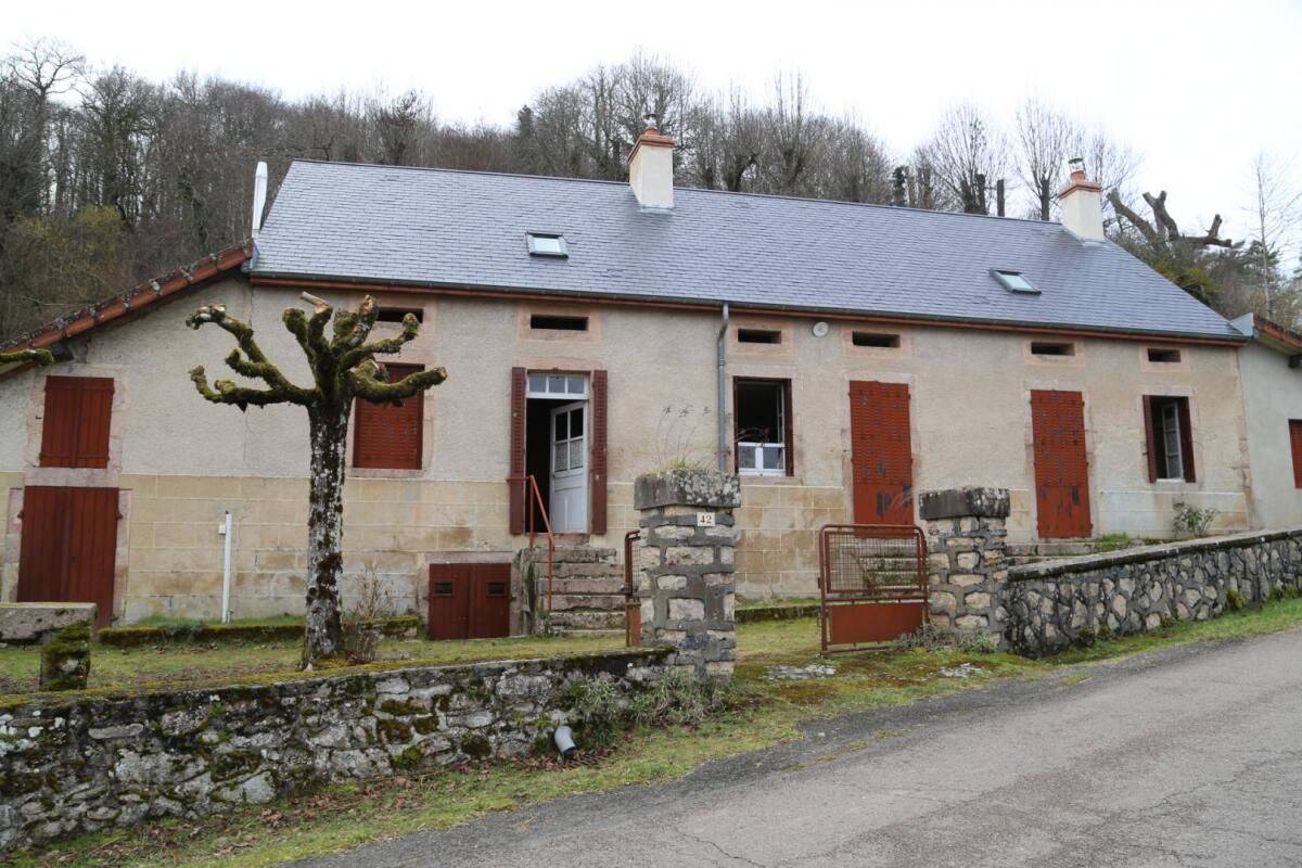 Maison 3 pièces 88 m² · à La Comelle · 88 m² · 127 000 €