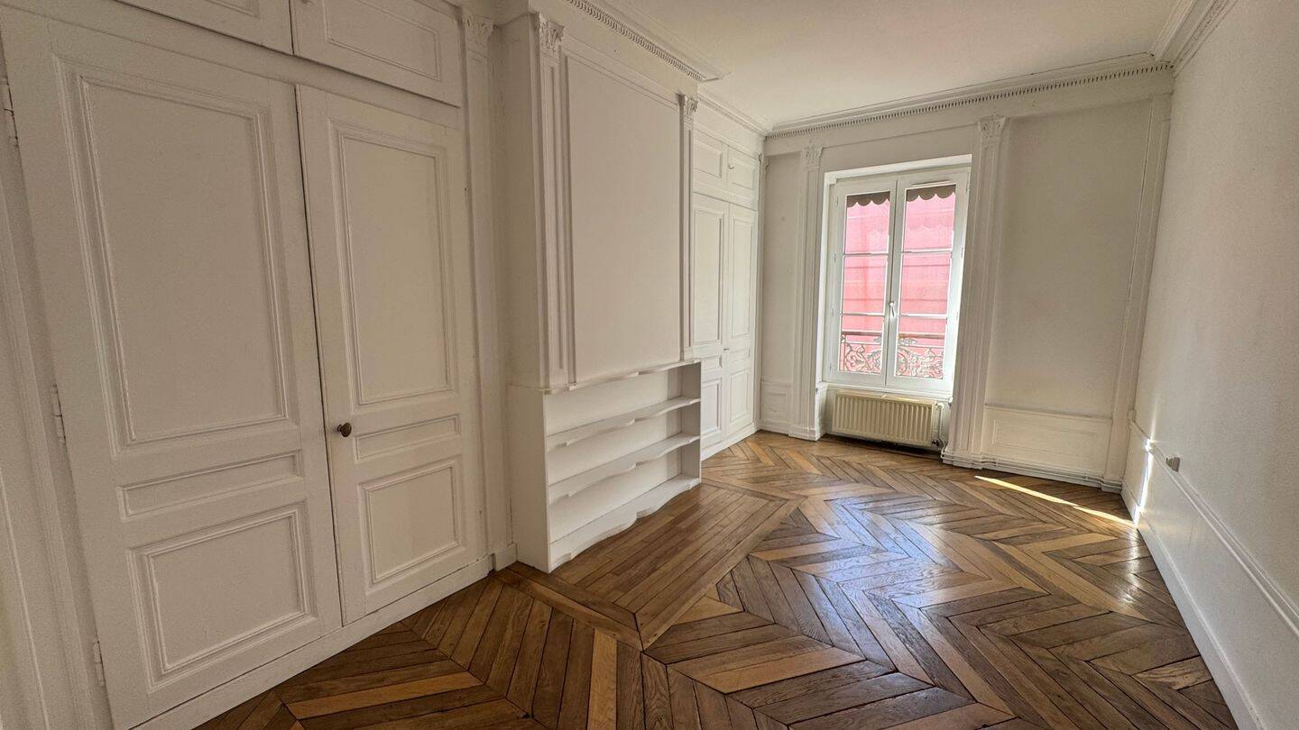 Appartement 4 pièces 94 m² · à Lyon 2ème Arrondissement · 94,2 m² · 1 350 €/mois