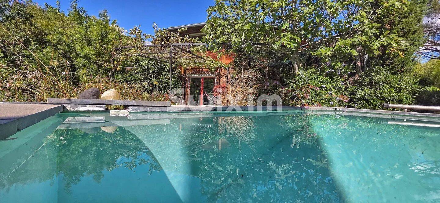 Maison 6 pièces 244 m² · à Villeneuve-lès-Avignon · 244 m² · 845 000 €