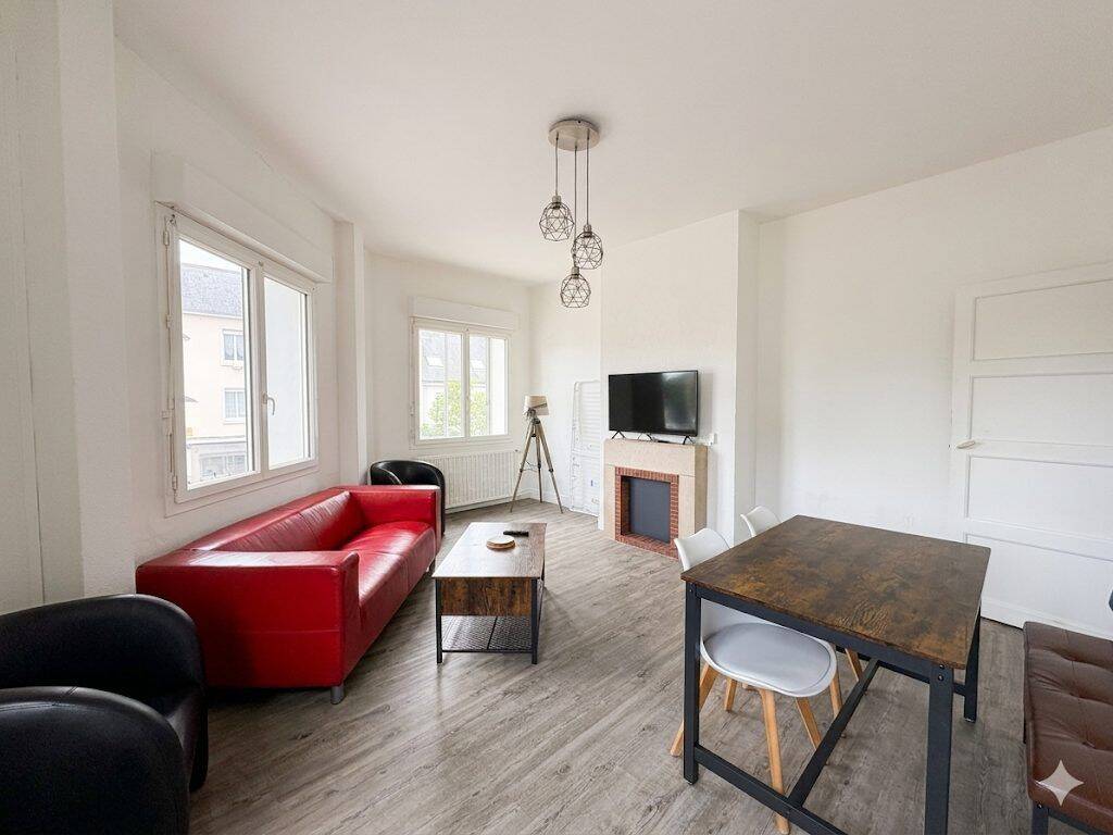Appartement 5 pièces 106 m² · à Saint-Pierre-des-Corps · 105,7 m² · 159 900 €