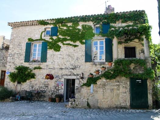 Immeuble à vendre 309 000 € 200 m² La Garde-Adhémar 26700