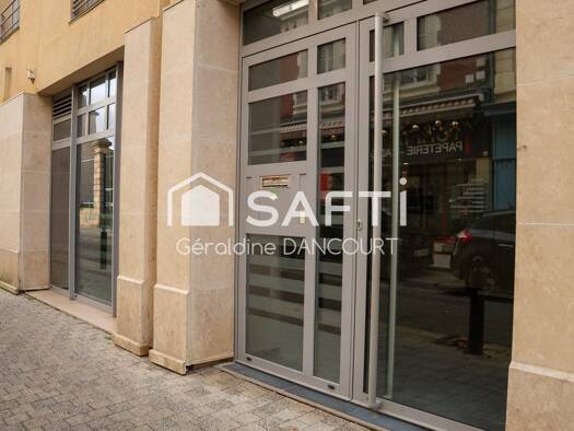 Local commercial à vendre 200 000 € 129 m² de surface de vente Centre Ville-Saint Léonard-Notre-Dame Alençon 61000