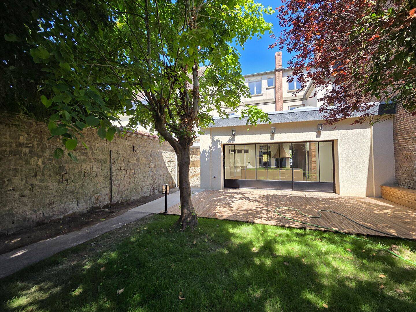 Maison 15 pièces 231 m² · à Compiègne · 231 m² · 1 090 000 €