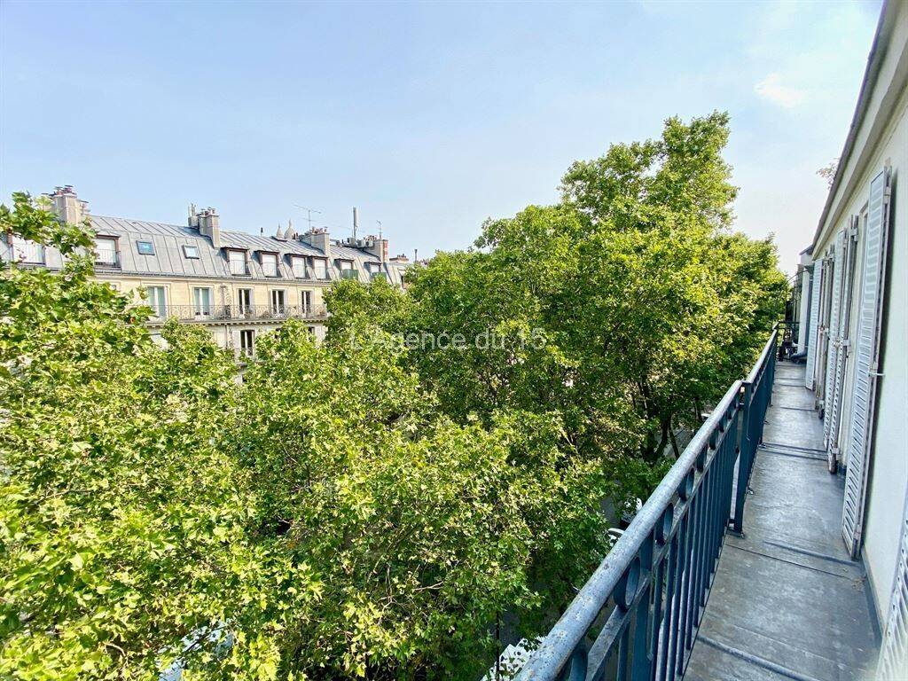 Appartement 5 pièces 116 m² · à Paris 9ème Arrondissement · 116,2 m² · 4 100 €