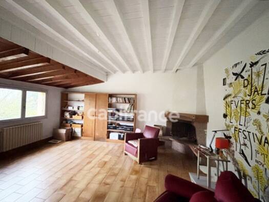 Maison à vendre 167 000 € 5 pièces 4 chambres 106 m² 498 m² de terrain Le Banlay-Moulin à Vent Nevers 58000