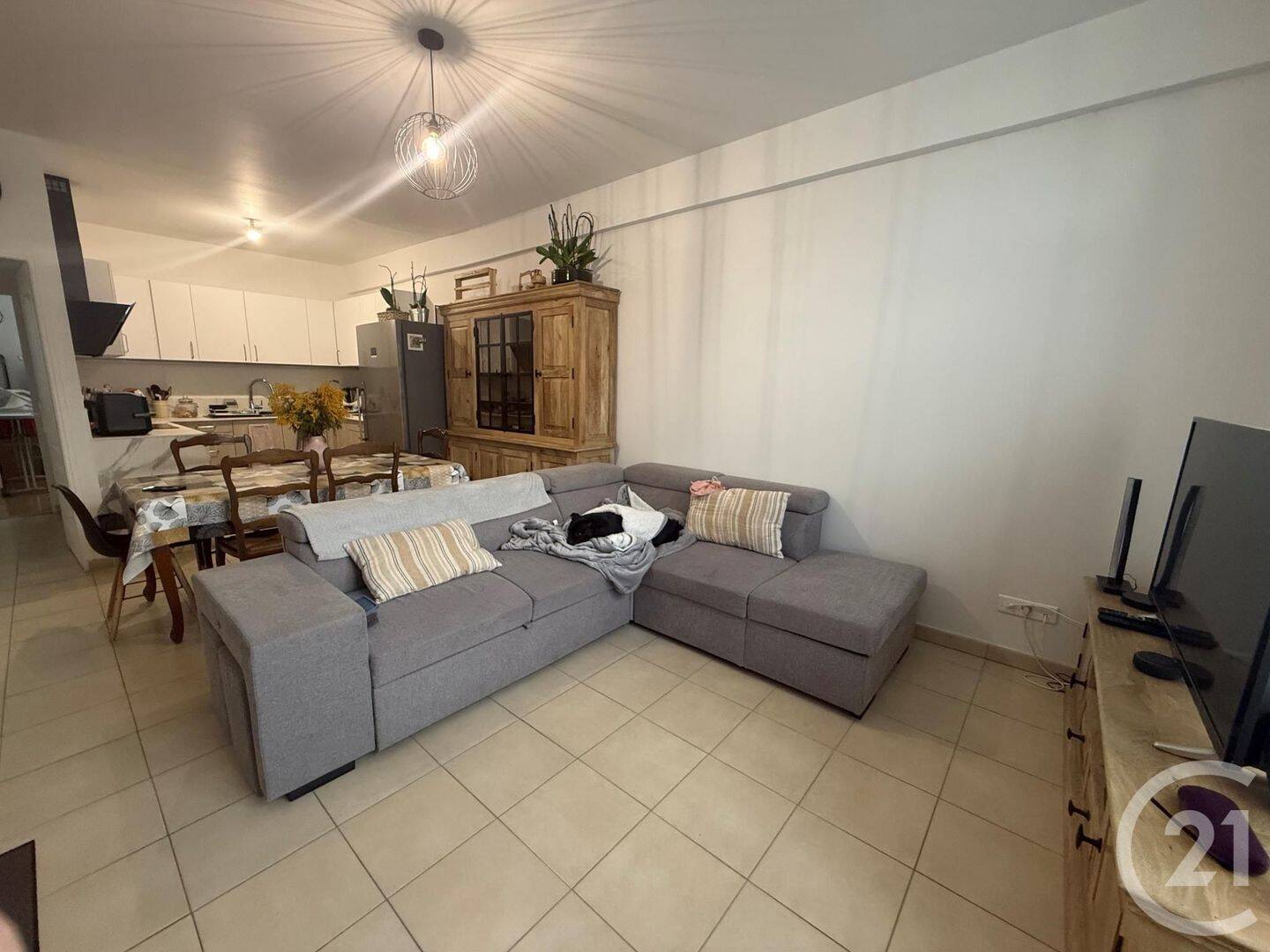 Appartement 3 pièces 62 m² · à Coulommiers · 61,8 m² · 900 €