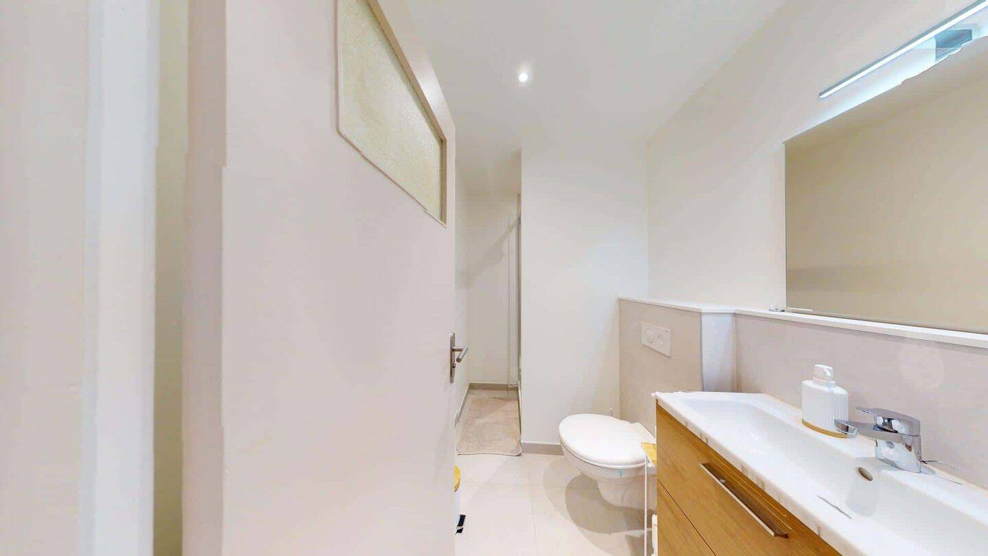 Room in Carré de Saxe, Rennes for 84 m² with 5 bedrooms - Coloca — 19