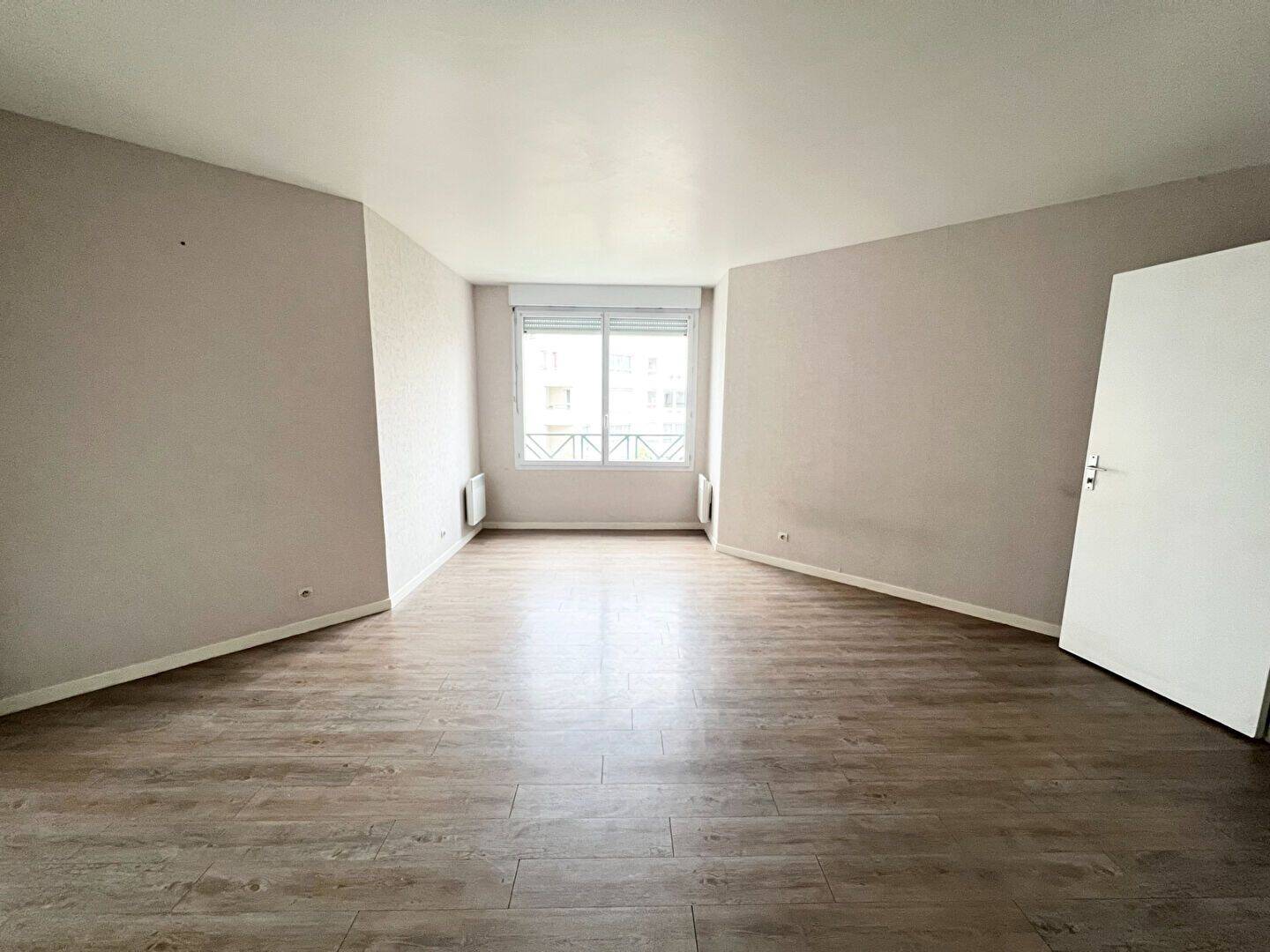 Appartement 1 pièce 33 m² · à Viry-Châtillon · 33 m² · 693 €/mois