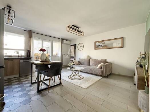 Appartement à vendre 275 000 € 2 pièces 1 chambre 44 m² Étage 2/4 Europe-Les Marolles Chatou 78400