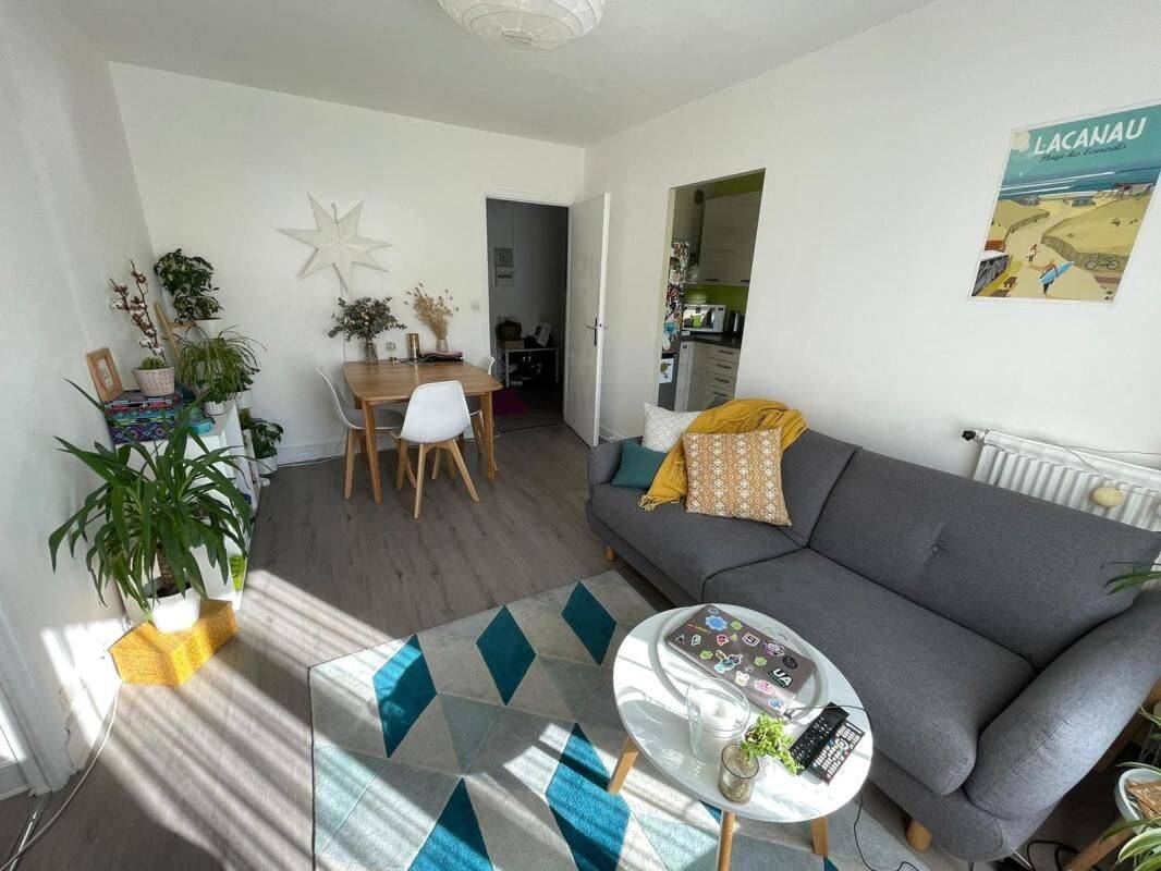 Appartement 2 pièces 44 m² · à Paris 20ème Arrondissement · 44 m² · 400 000 €