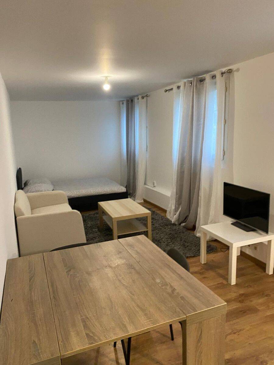 Appartement 1 pièce 36 m² · à Fontenay-le-Fleury · 36 m² · 850 €/mois