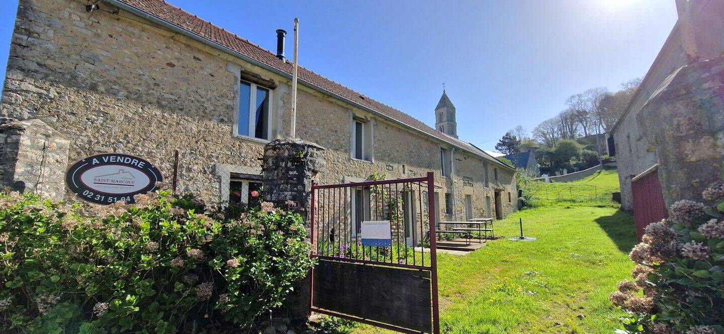 Maison 5 pièces 159 m² · à Commes · 159 m² · 220 000 €