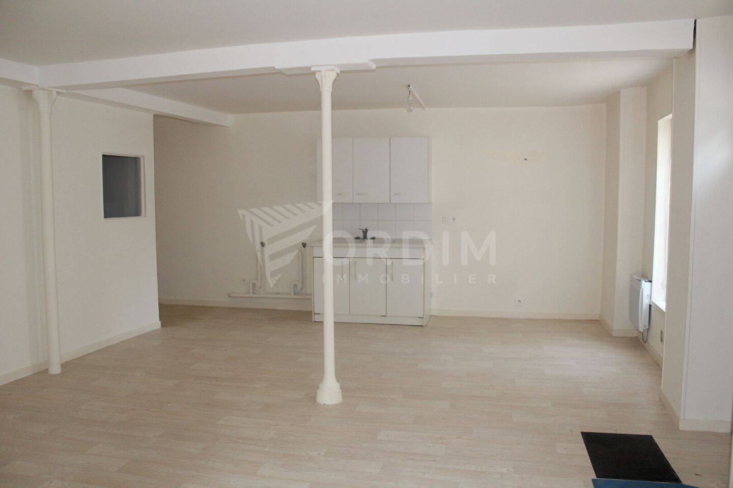 Appartement 3 pièces 60 m² · à Chichée · 60 m² · 460 €