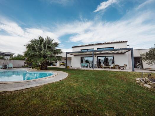 Maison à vendre 889 000 € 5 pièces 3 chambres 218 m² 902 m² de terrain Saint-Aunès 34130