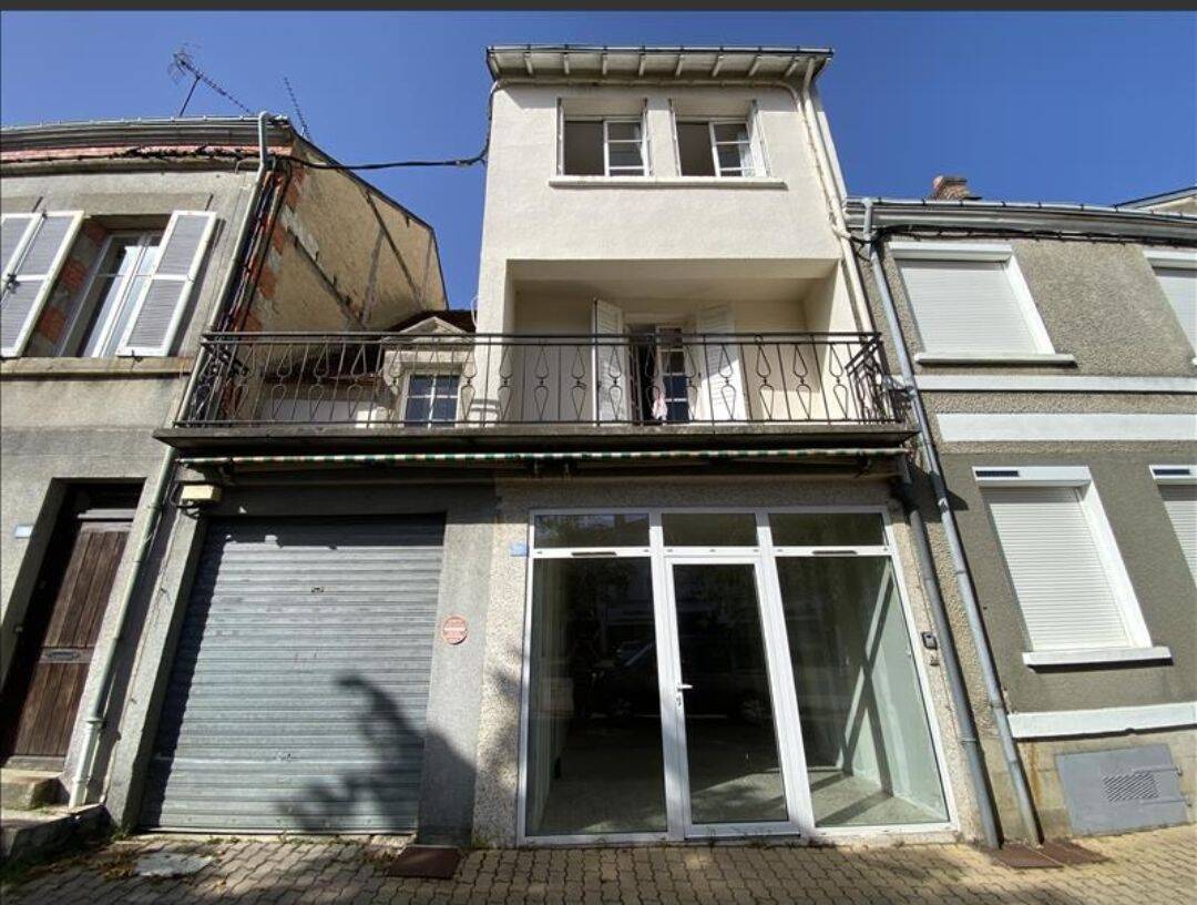Maison 8 pièces 186 m² · à Aigurande · 186 m² · 34 900 €
