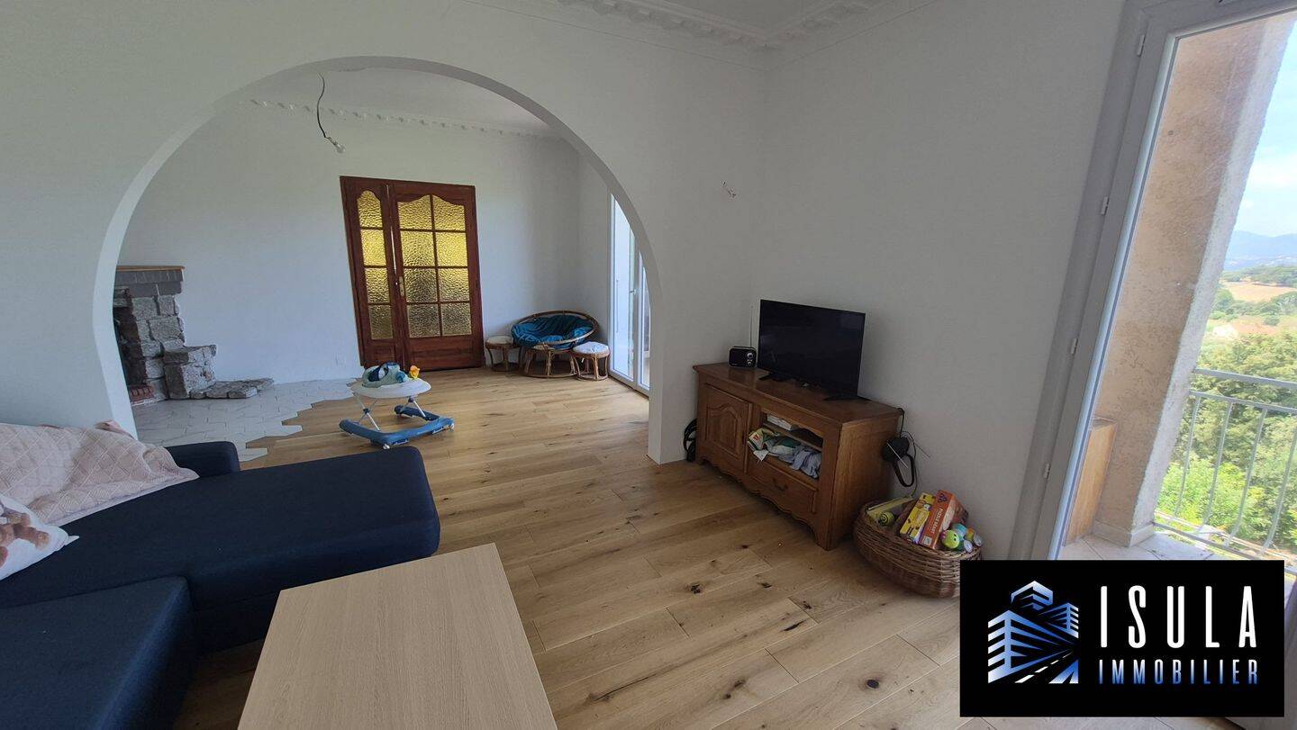 Maison 6 pièces 205 m² · à Peri · 205 m² · 495 000 €