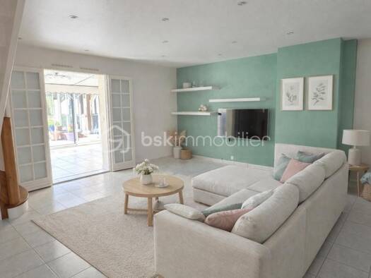 Maison à vendre 386 000 € 5 pièces 4 chambres 185 m² 4 240 m² de terrain Gennes-Val de Loire 49350