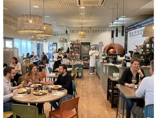 Restaurant à vendre Fonds de commerce 127 000 € 135 m² d'espace de restauration Ouest Orchies 59310