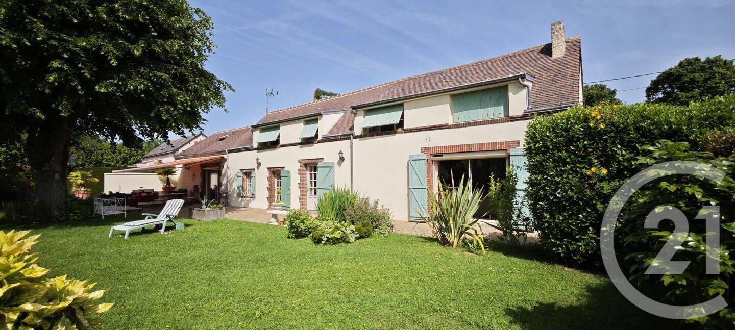 Maison 5 pièces 162 m² · à Brou · 162 m² · 235 000 €