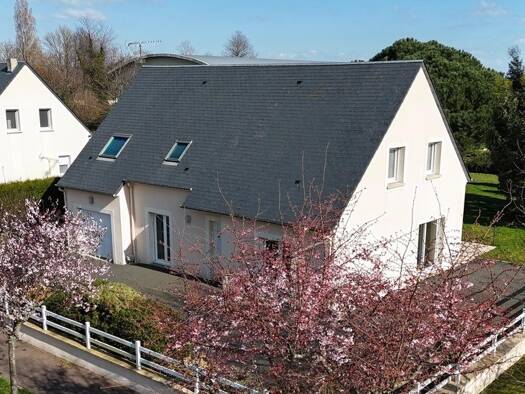 Maison à vendre 295 000 € 5 pièces 4 chambres 141 m² 922 m² de terrain Balleroy-sur-Drôme 14490