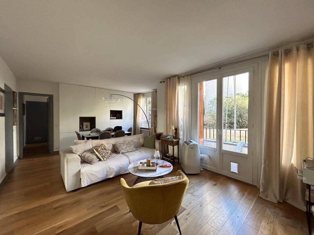 Appartement 4 pièces 93 m² · à Paris 15ème Arrondissement · 93 m² · 3 500 €