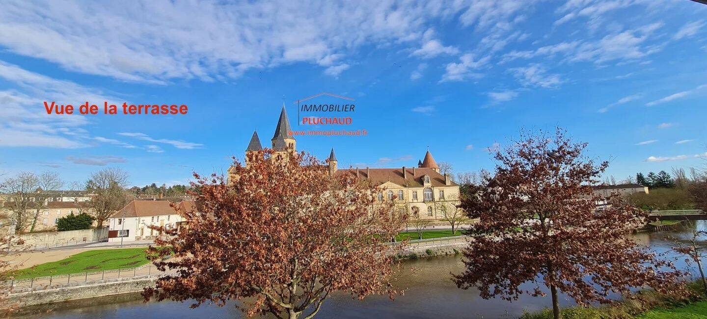 Appartement 4 pièces 89 m² · à Paray-le-Monial · 88,8 m² · 880 €/mois