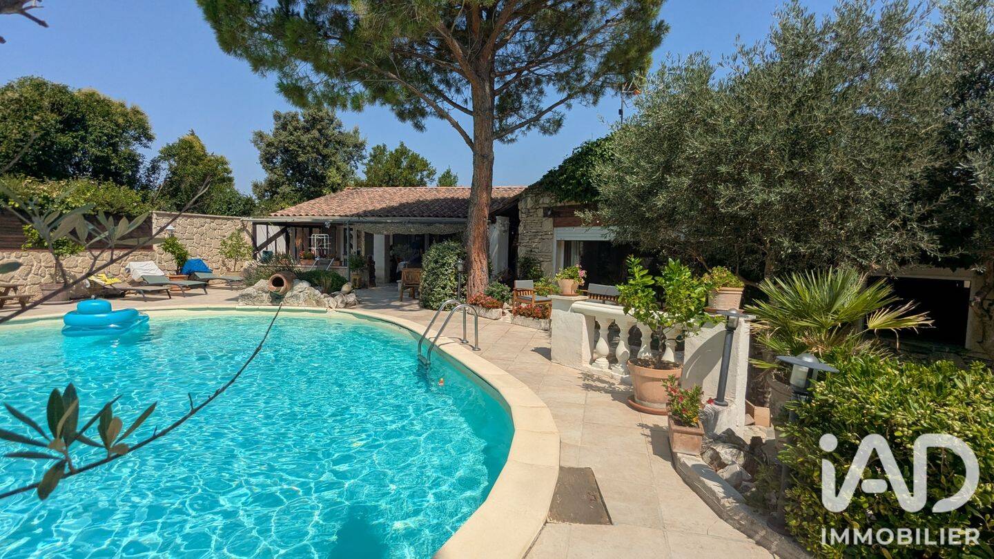 Maison 6 pièces 186 m² · à Caumont-sur-Durance · 186 m² · 525 000 €