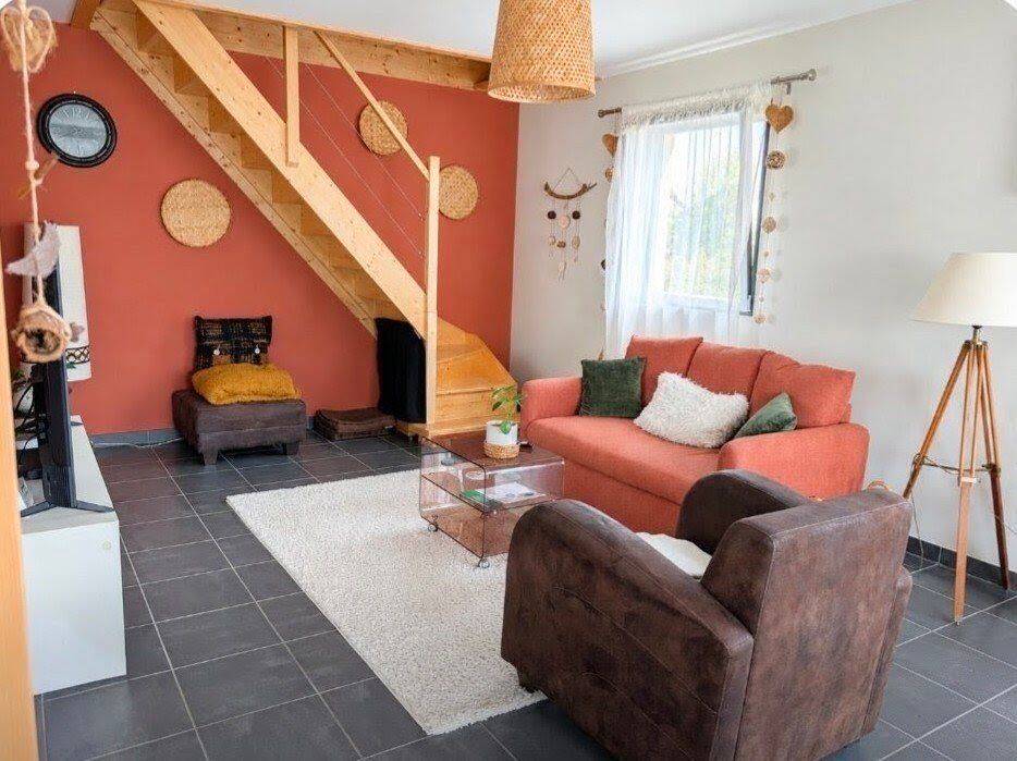Maison 6 pièces 147 m² · à Gilley · 147 m² · 430 000 €