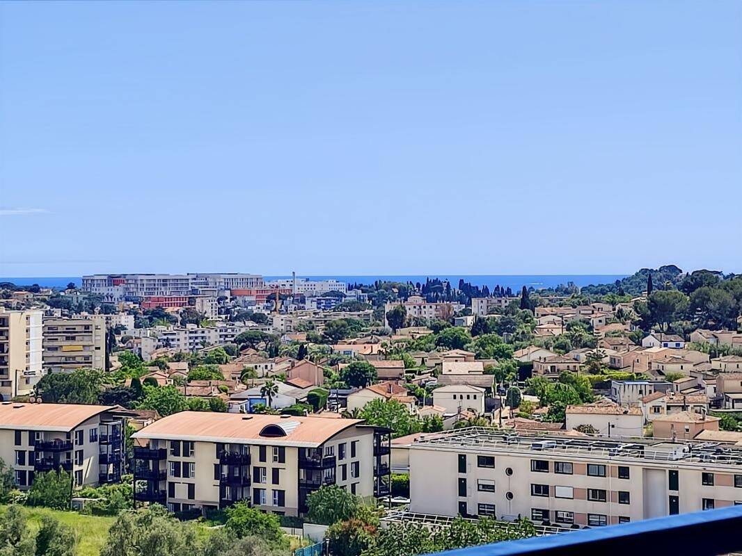 Appartement 3 pièces 77 m² · à Le Cannet · 77 m² · 257 000 €