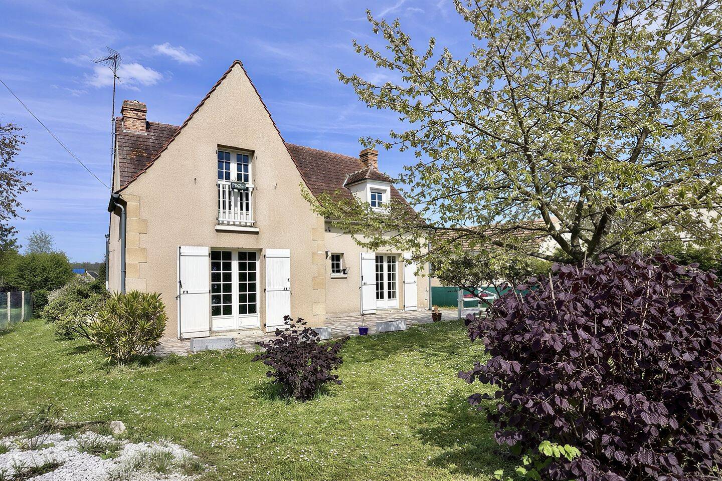 Maison 6 pièces 150 m² · à Thiers-sur-Thève · 150 m² · 449 000 €