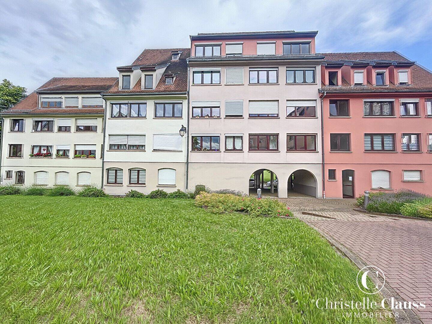 Appartement 4 pièces 100 m² · à Obernai · 100 m² · 1 050 €